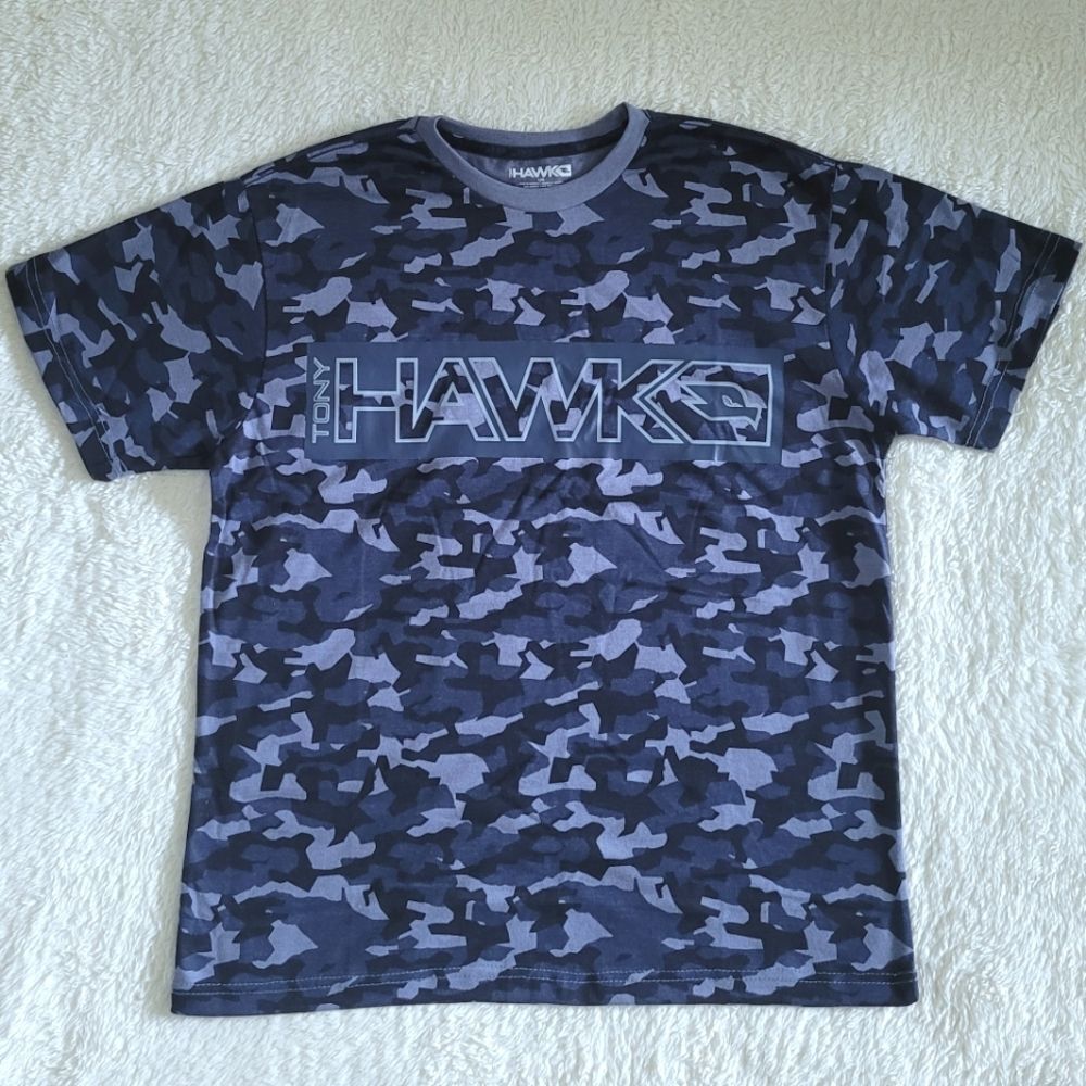Tony Hawk🪶 Camouflage🪖 Tee👕 - NWT